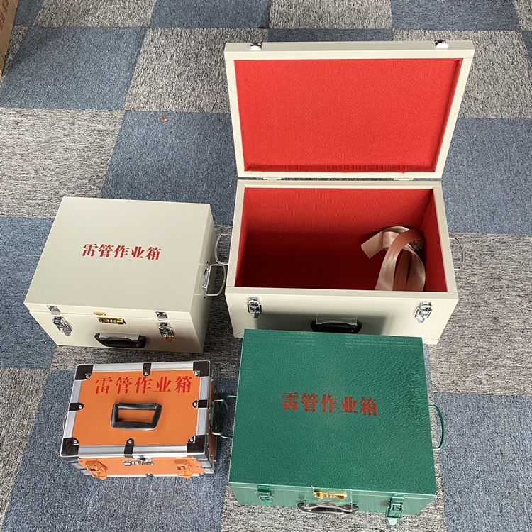牧野爆破工程作业箱如何选择？玻璃钢与传统材质的全面对比